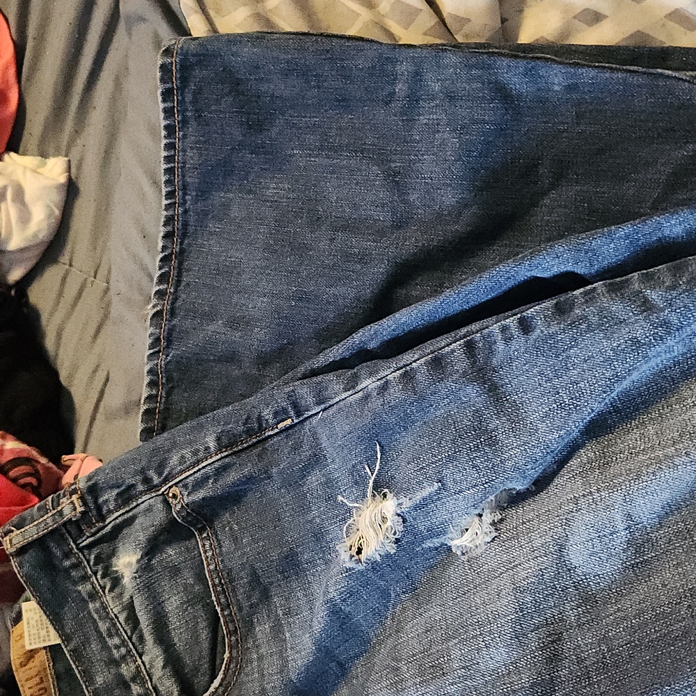 Jeans - Picture 10 of 12